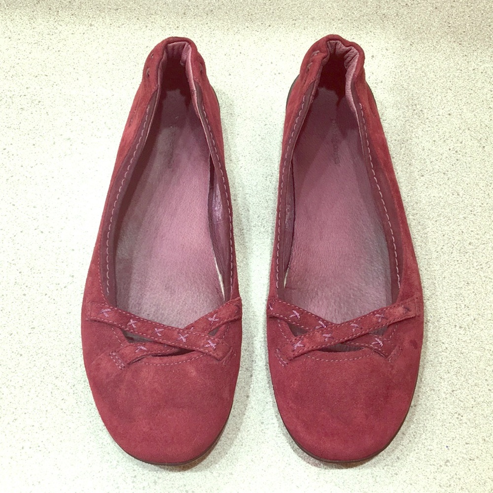 Patagonia Ebony Sultan Red Suede Flats